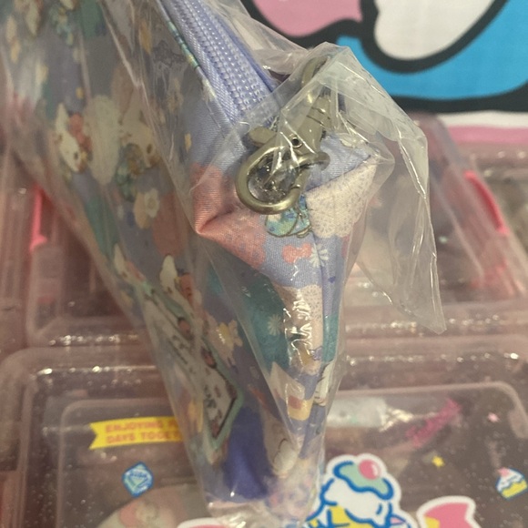 NWT New Jujube Hello Kitty Kimono Be Quick small bag pouch - Picture 3 of 4